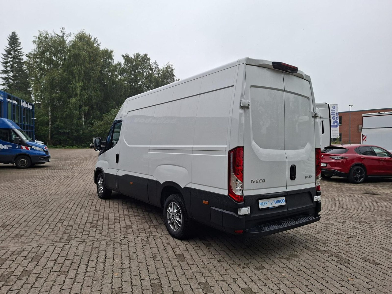 Iveco 35S16A8V Klima, Radio, Kamera ab 0% Finanzierbar - Цельнометаллический фургон: фото 3 Iveco 35S16A8V Klima, Radio, Kamera ab 0% Finanzierbar - Цельнометаллический фургон: фото 3