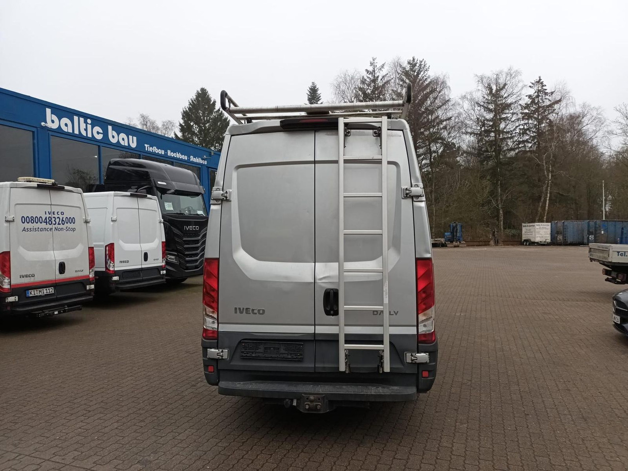 Iveco Daily 35S12V 3520L AHK Dachträger 85 kW (116 ... - Цельнометаллический фургон: фото 4 Iveco Daily 35S12V 3520L AHK Dachträger 85 kW (116 ... - Цельнометаллический фургон: фото 4