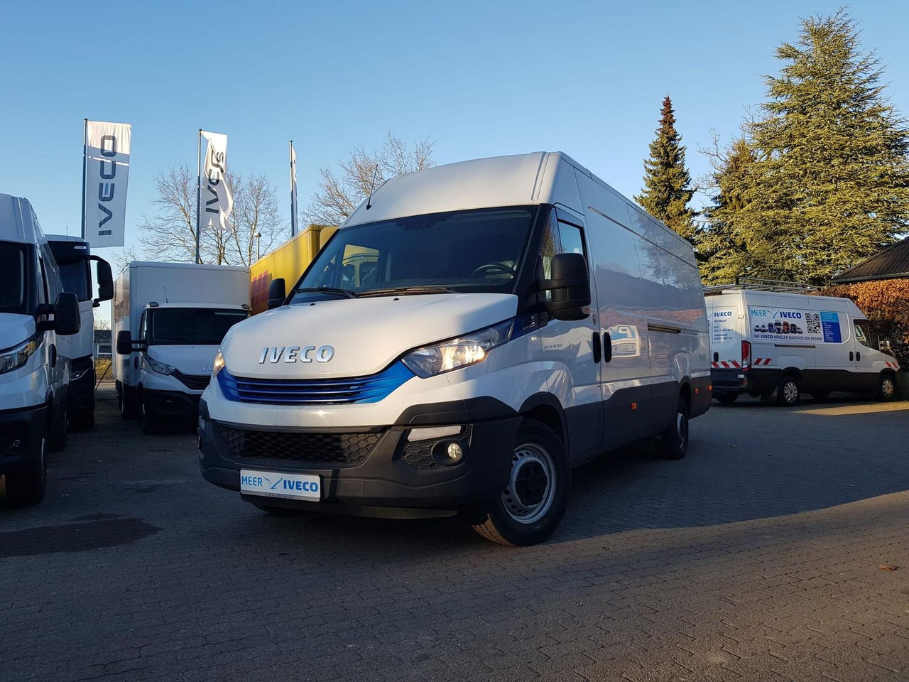 Iveco Daily 35S16SA8 V/P Klima, AHK, Rückfahrkamera... - Цельнометаллический фургон: фото 1 Iveco Daily 35S16SA8 V/P Klima, AHK, Rückfahrkamera... - Цельнометаллический фургон: фото 1