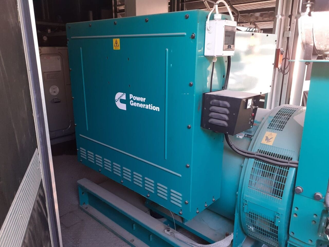 Stamford Generator Cummins STAMFORD 1600 KVA 2015 rok . Agregaty Prądotwó - Электрогенератор: фото 2 Stamford Generator Cummins STAMFORD 1600 KVA 2015 rok . Agregaty Prądotwó - Электрогенератор: фото 2