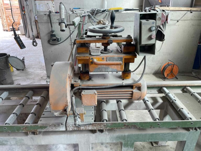 Löffler KS40 / 500 HV – crosscut saw / Ablängsäge - Станок: фото 1 Löffler KS40 / 500 HV – crosscut saw / Ablängsäge - Станок: фото 1