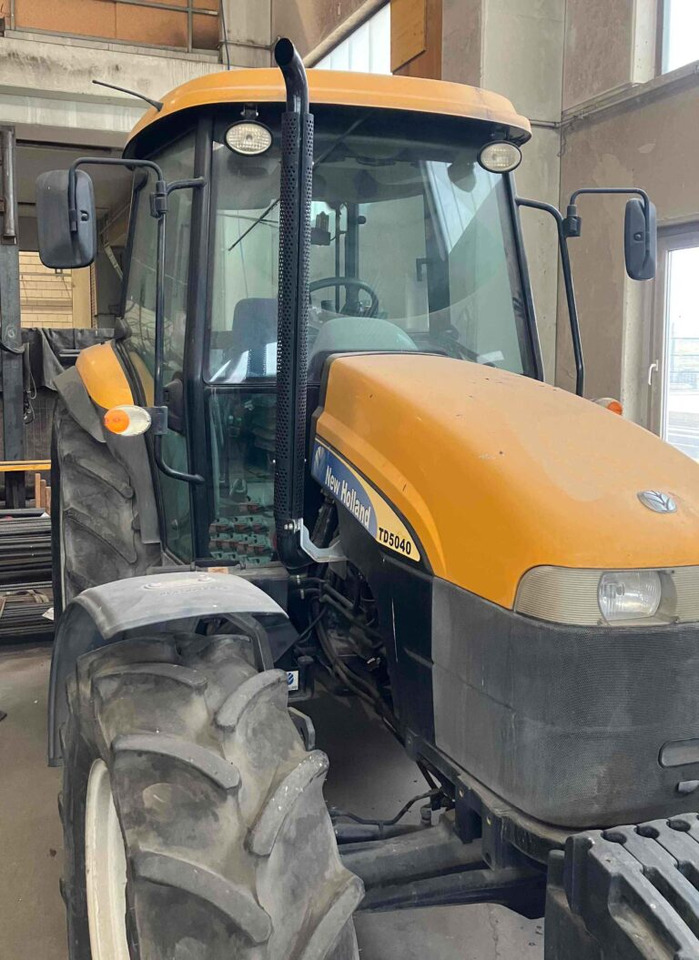 New Holland TD5040 – Tractor / Schlepper - Трактор: фото 1 New Holland TD5040 – Tractor / Schlepper - Трактор: фото 1