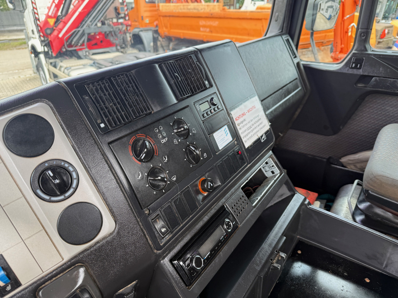 Самосвал MAN 19.364 3-Seiten-Kipper Allrad Winterdienst: фото 16 Самосвал MAN 19.364 3-Seiten-Kipper Allrad Winterdienst: фото 16