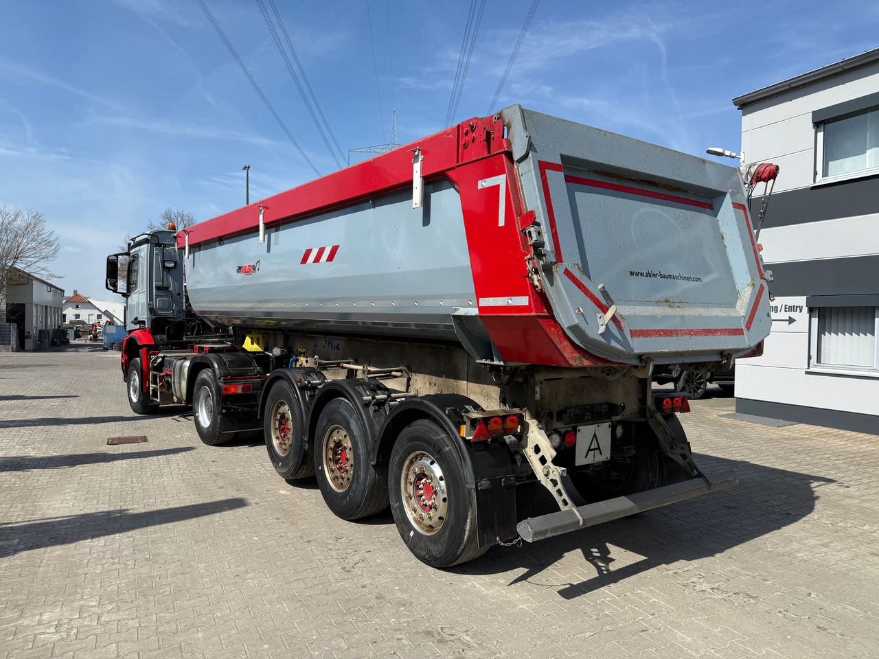 Mercedes-Benz 1851 Arocs ECHTER 4x4 mit Schmitz Kippauflieger - Самосвал: фото 5 Mercedes-Benz 1851 Arocs ECHTER 4x4 mit Schmitz Kippauflieger - Самосвал: фото 5