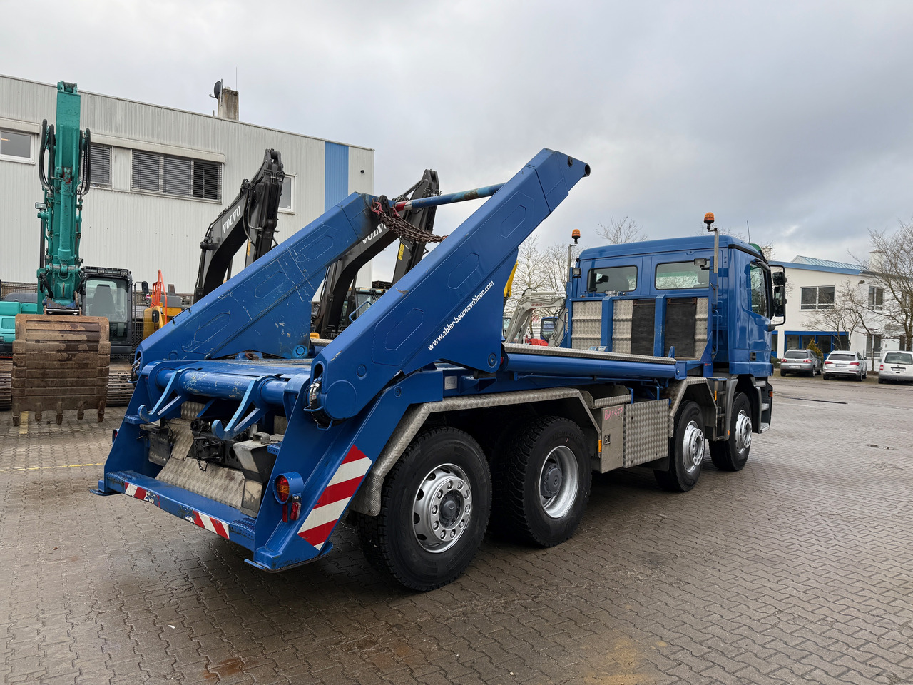 Mercedes-Benz 3243 Actros MP1 4-Achs Absetzkipper - Портальный бункеровоз: фото 4 Mercedes-Benz 3243 Actros MP1 4-Achs Absetzkipper - Портальный бункеровоз: фото 4