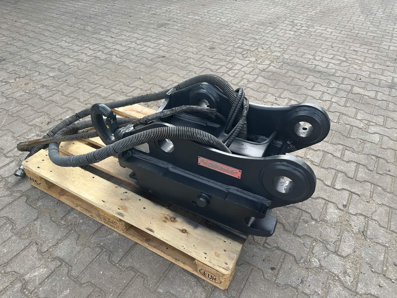 Oilquick OQ 70/55 vollhydraulischer Schnellwechsler - Сцепное устройство: фото 4 Oilquick OQ 70/55 vollhydraulischer Schnellwechsler - Сцепное устройство: фото 4