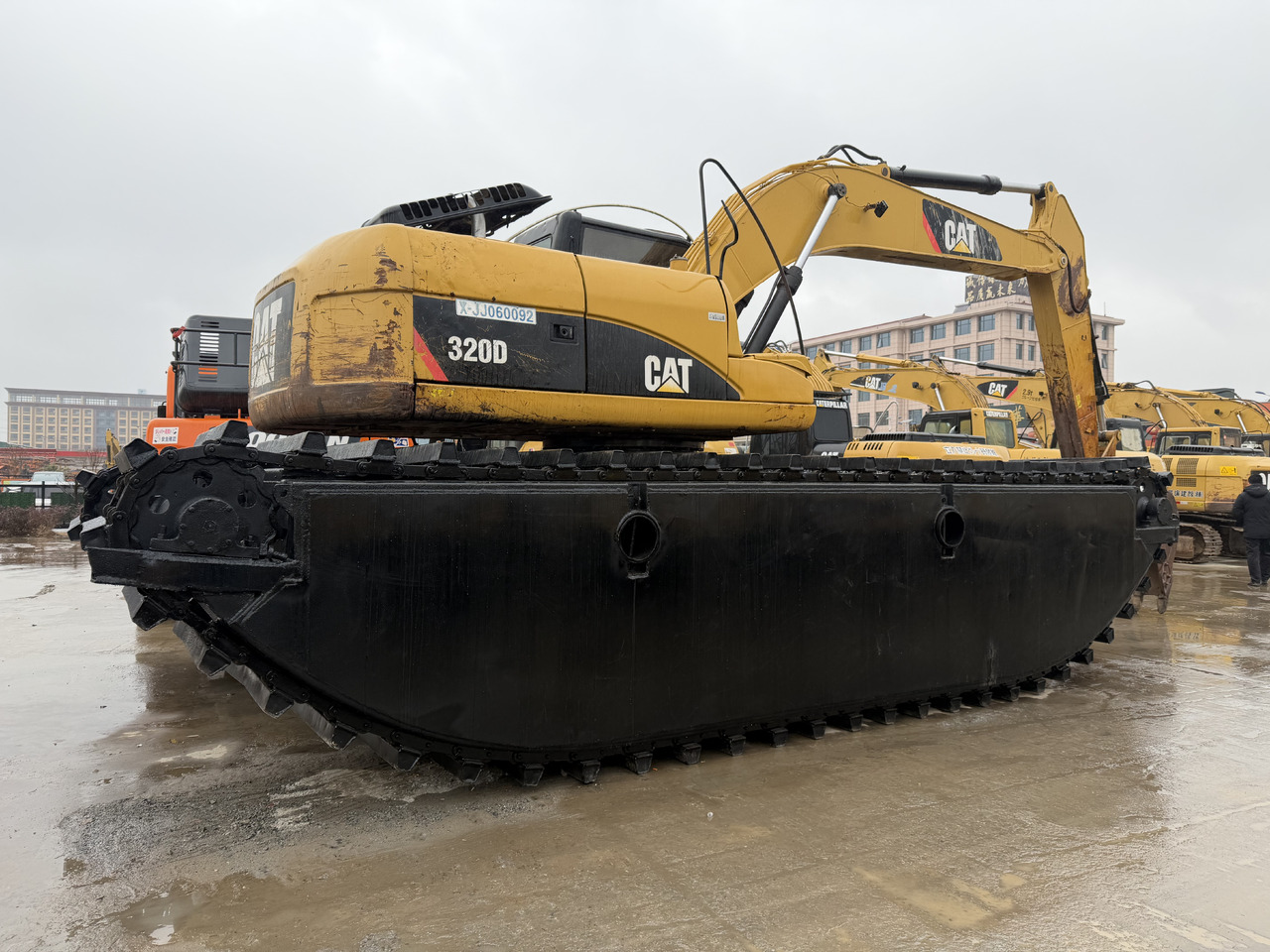 CATERPILLAR 320D - Водный экскаватор: фото 1 CATERPILLAR 320D - Водный экскаватор: фото 1