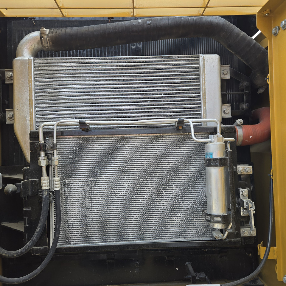 Экскаватор CATERPILLAR 323D2L: фото 14