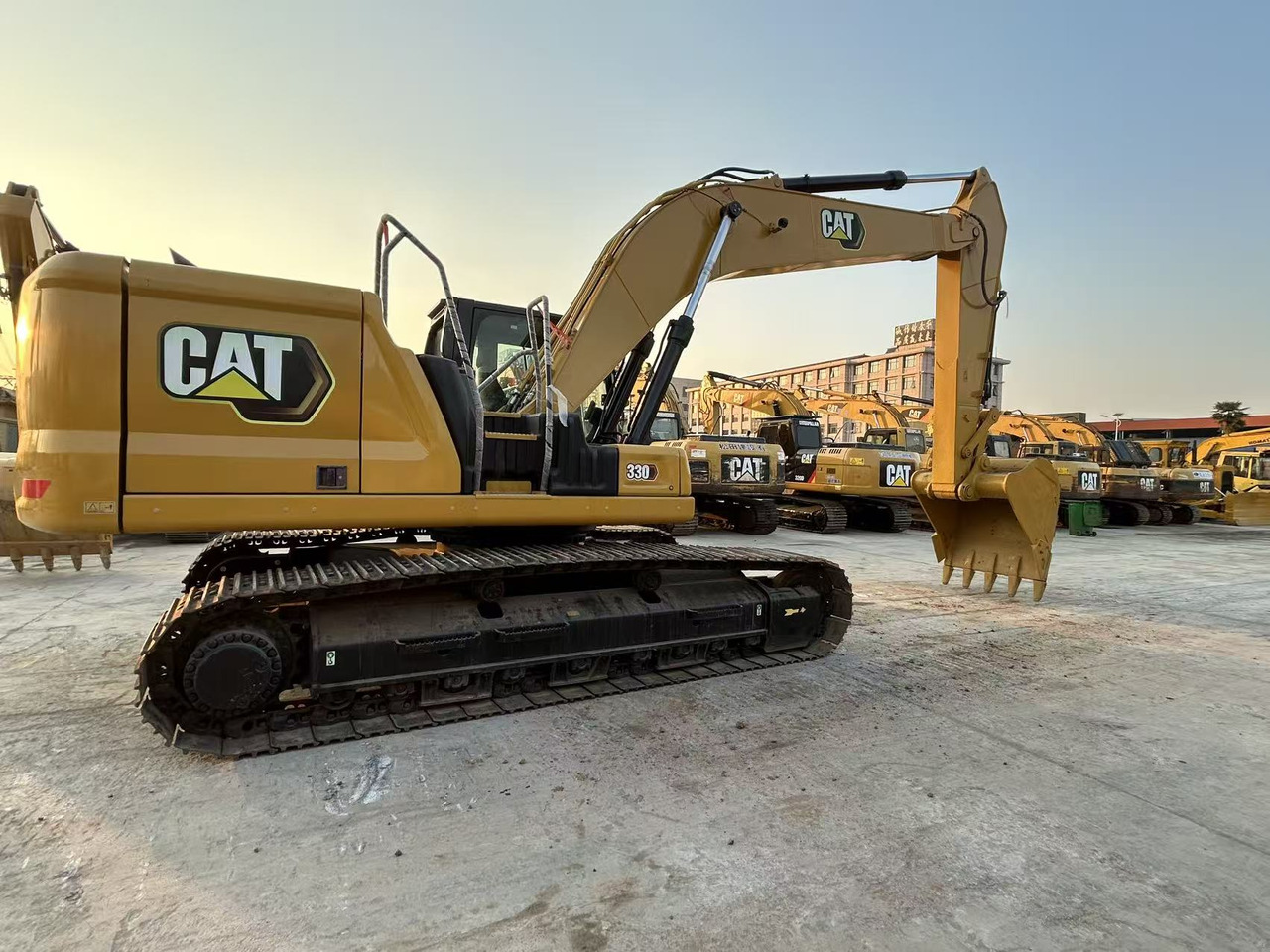 CATERPILLAR 330 - Экскаватор: фото 4 CATERPILLAR 330 - Экскаватор: фото 4