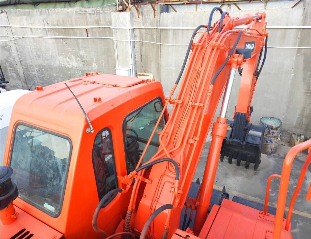 Doosan DH 150 W-7 - Колёсный экскаватор: фото 4 Doosan DH 150 W-7 - Колёсный экскаватор: фото 4