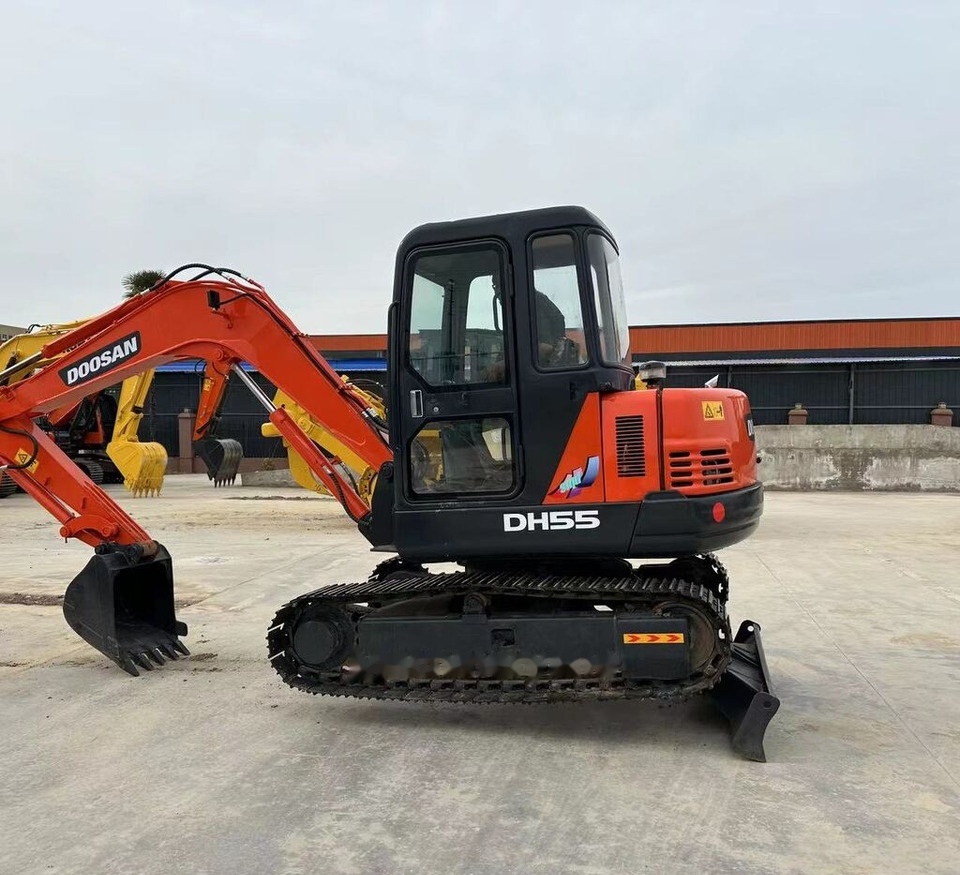 Doosan DH55 - Мини-экскаватор: фото 4 Doosan DH55 - Мини-экскаватор: фото 4