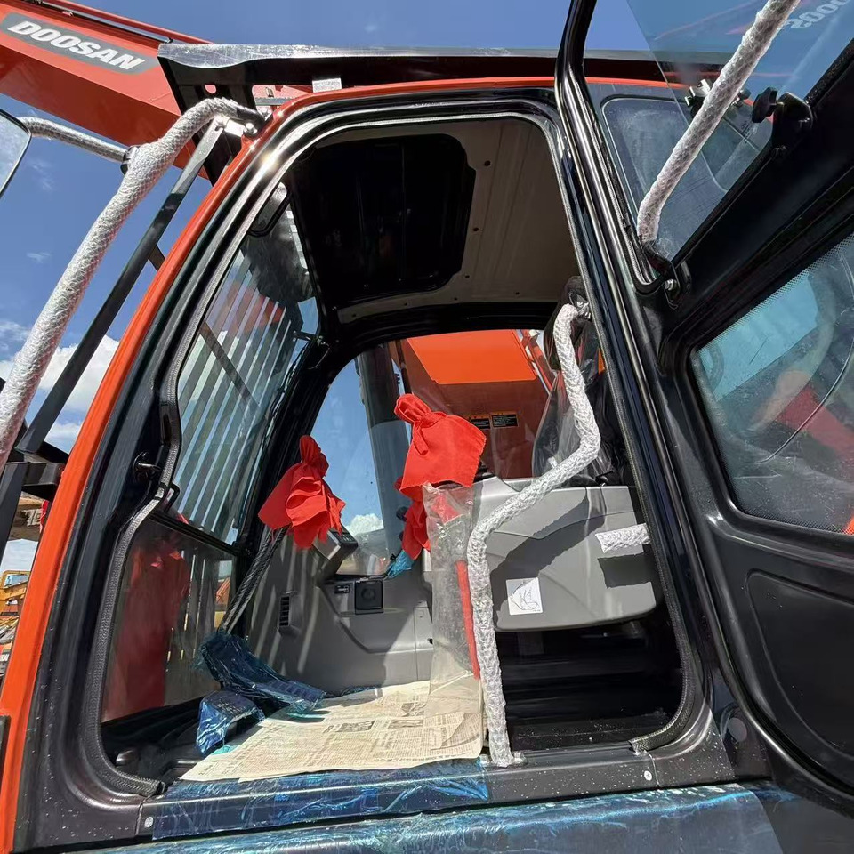 Экскаватор Doosan DX340: фото 11