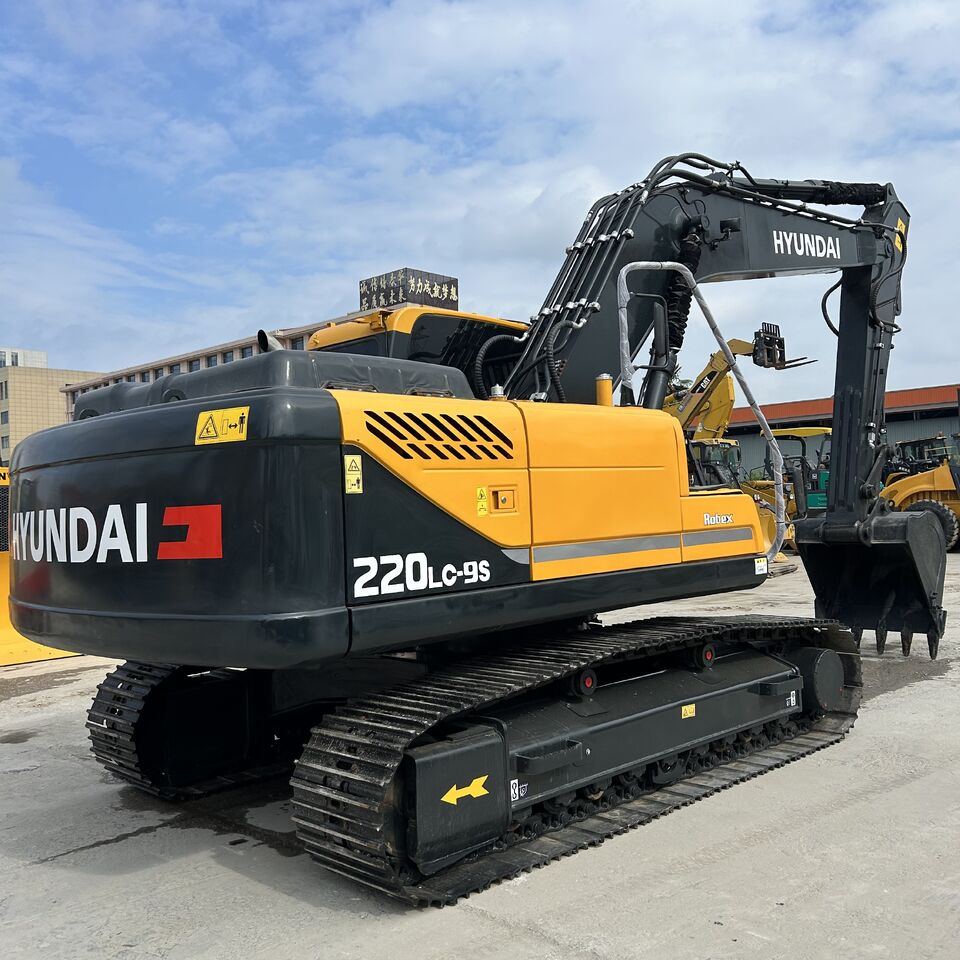 HYUNDAI R220LC-9S - Гусеничный экскаватор: фото 4 HYUNDAI R220LC-9S - Гусеничный экскаватор: фото 4