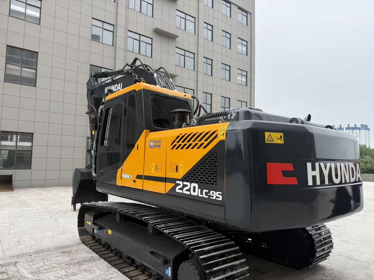 Hyudai R220LC-9S - Экскаватор: фото 4 Hyudai R220LC-9S - Экскаватор: фото 4