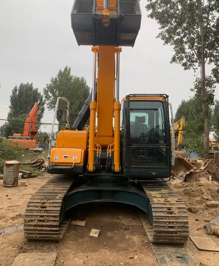 Hyundai R220-9S - Гусеничный экскаватор: фото 2 Hyundai R220-9S - Гусеничный экскаватор: фото 2