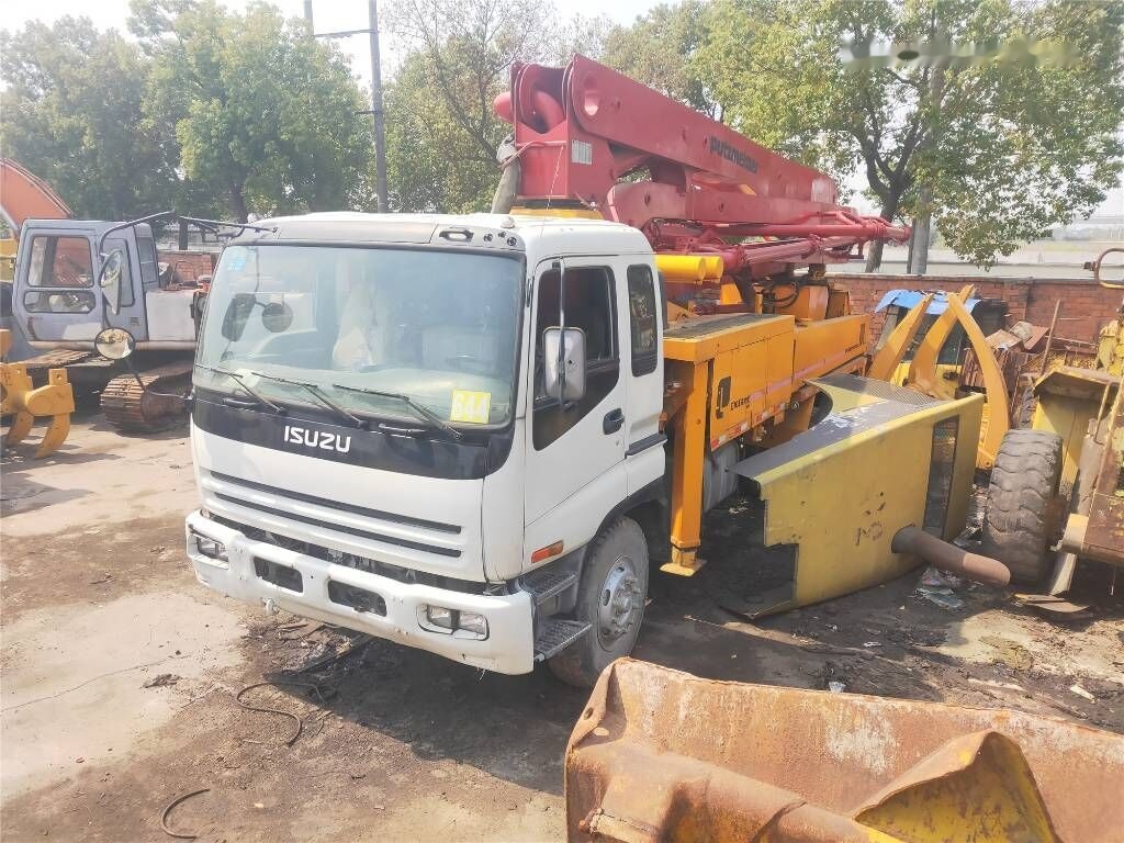 Isuzu Putzmeister on chassis - Автобетононасос: фото 1 Isuzu Putzmeister on chassis - Автобетононасос: фото 1