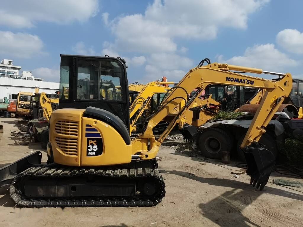 Komatsu PC35MR - Мини-экскаватор: фото 1 Komatsu PC35MR - Мини-экскаватор: фото 1
