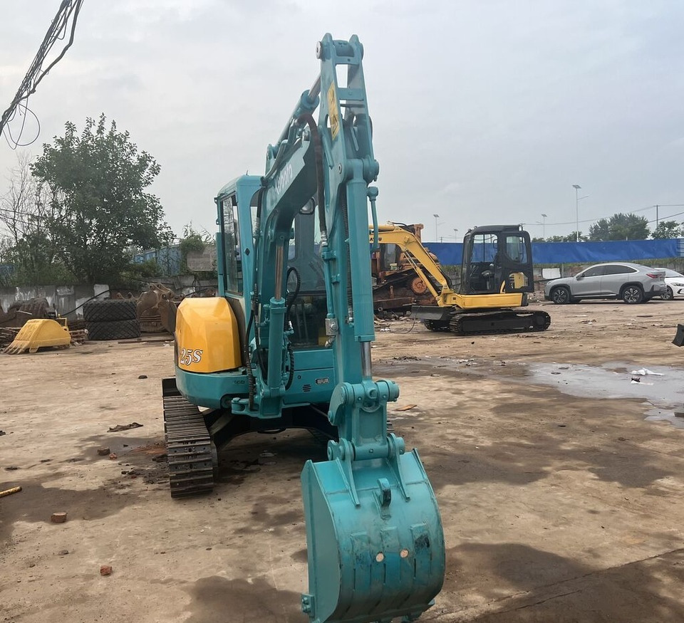 Kubota U25S - Гусеничный экскаватор: фото 3 Kubota U25S - Гусеничный экскаватор: фото 3