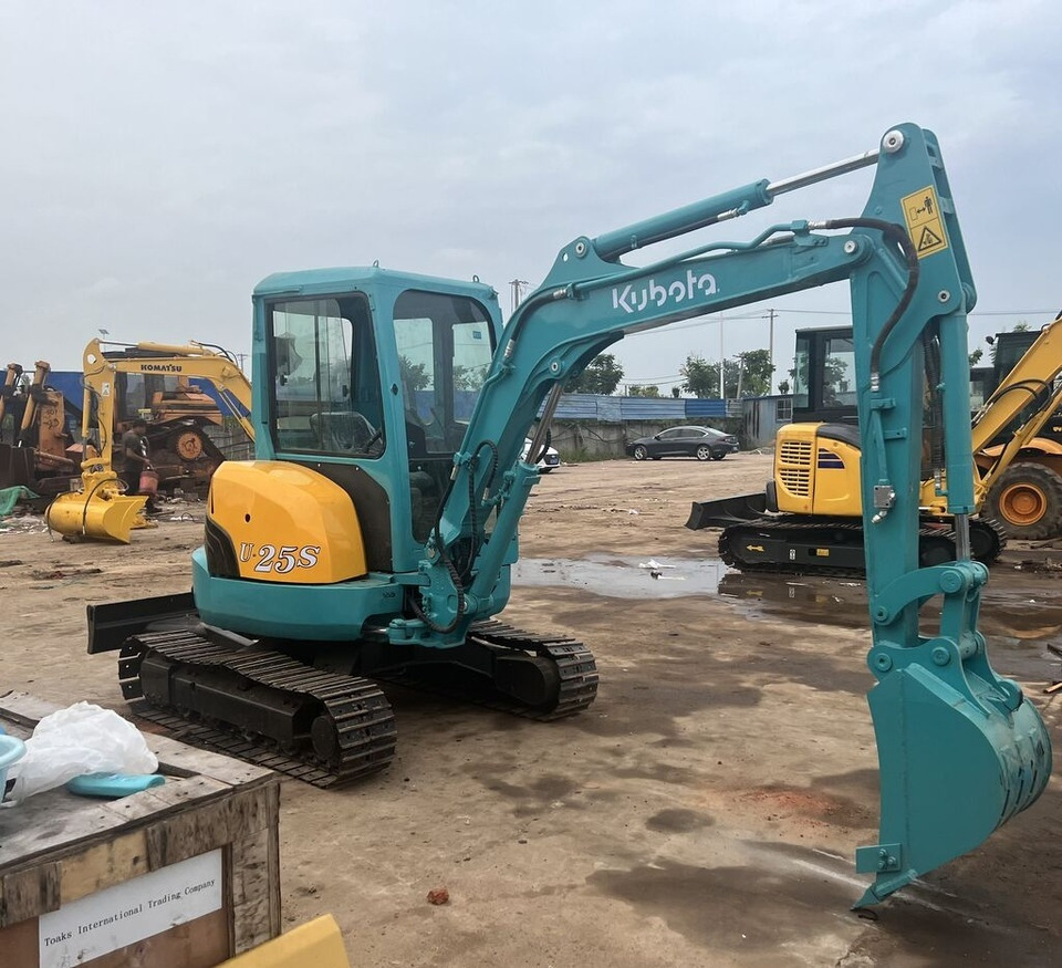 Kubota U25S - Гусеничный экскаватор: фото 1 Kubota U25S - Гусеничный экскаватор: фото 1