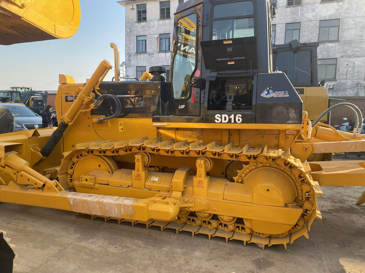 SHANTUI SD16 - Бульдозер: фото 5 SHANTUI SD16 - Бульдозер: фото 5