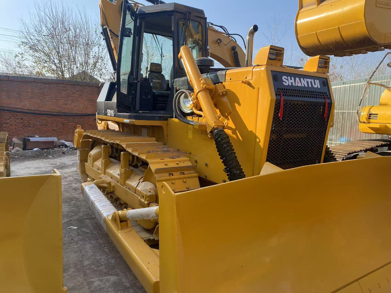 SHANTUI SD16 - Бульдозер: фото 2 SHANTUI SD16 - Бульдозер: фото 2
