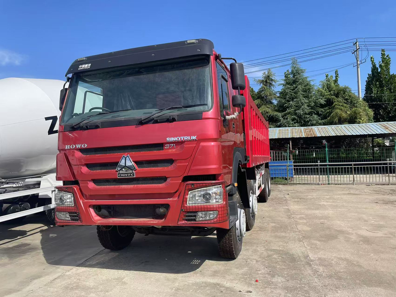 Sinotruk HOWO 371 8*4 Dump truck - Самосвал: фото 4 Sinotruk HOWO 371 8*4 Dump truck - Самосвал: фото 4