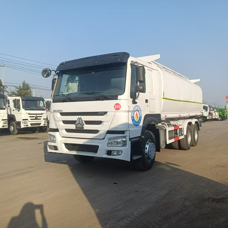 Sinotruk HOWO 371 Tank truck - Грузовик-цистерна: фото 3 Sinotruk HOWO 371 Tank truck - Грузовик-цистерна: фото 3