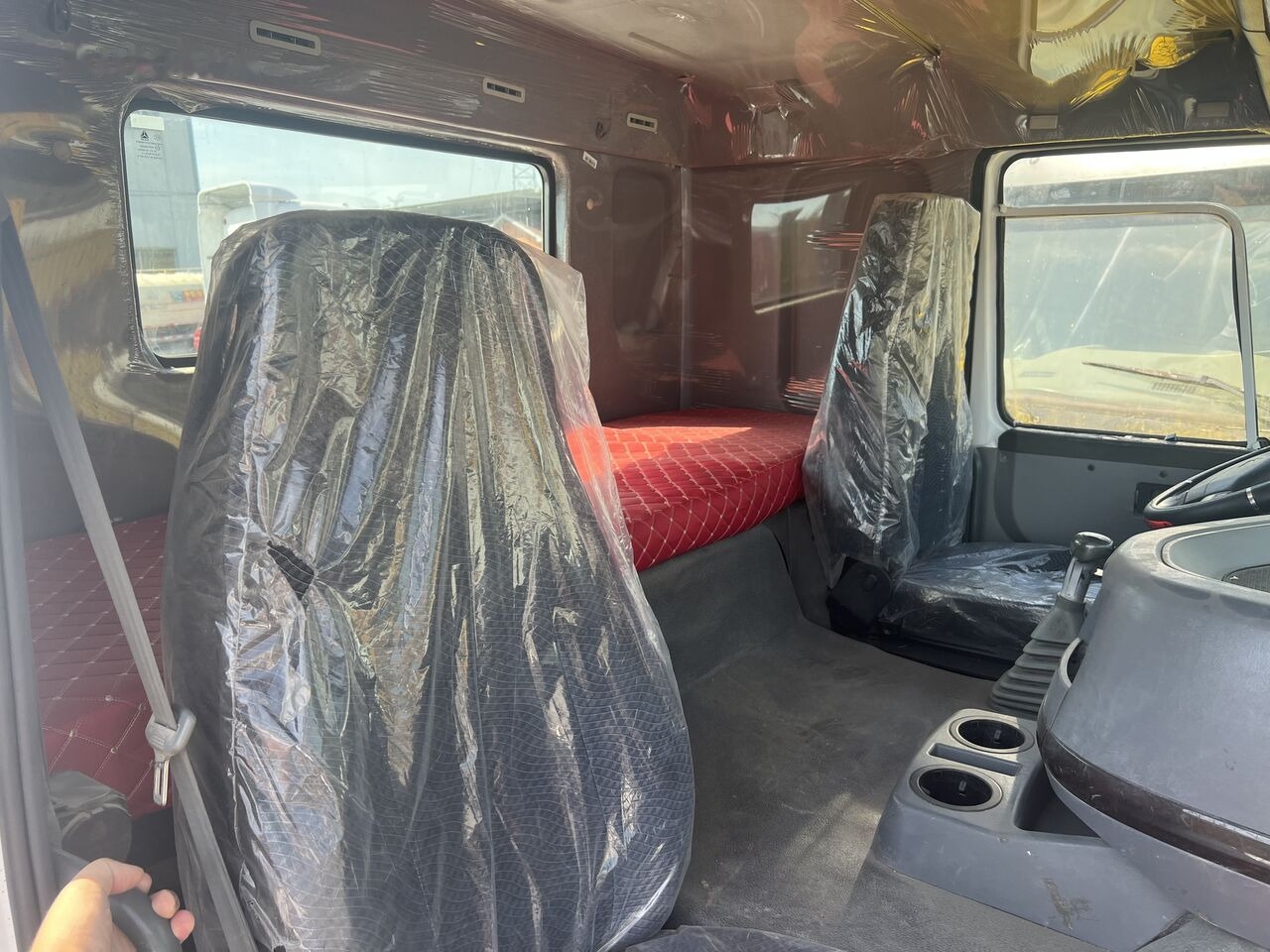 Howo 6x4 - Тягач: фото 4 Howo 6x4 - Тягач: фото 4