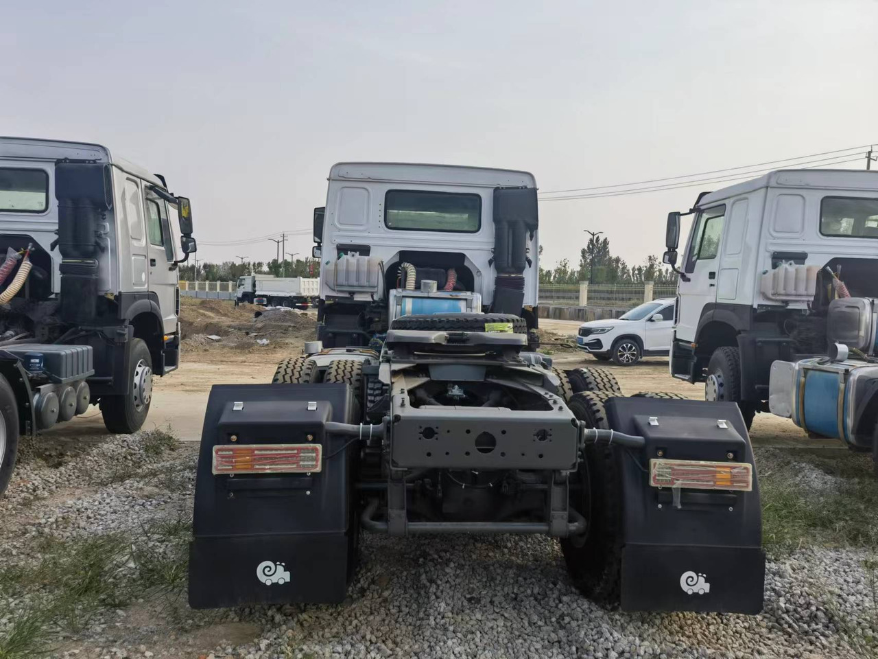 Sinotruk HOWO 371 Tractor - Тягач: фото 2 Sinotruk HOWO 371 Tractor - Тягач: фото 2