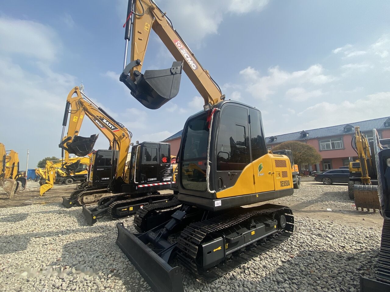 XCMG XE85DA - Гусеничный экскаватор: фото 1 XCMG XE85DA - Гусеничный экскаватор: фото 1