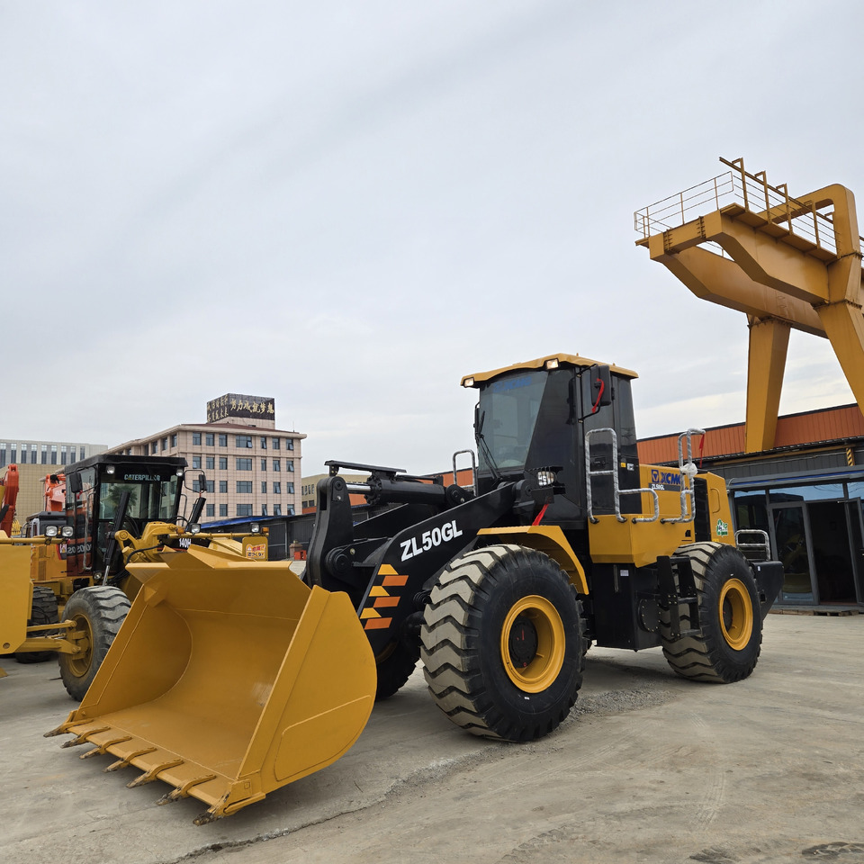 XCMG ZL50GL - Колёсный погрузчик: фото 2 XCMG ZL50GL - Колёсный погрузчик: фото 2