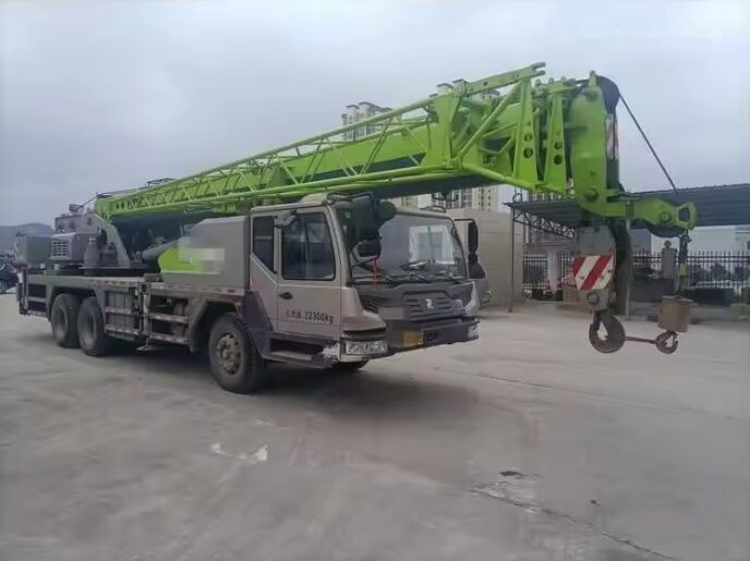 Zoomlion ZTC250-1 - Мобильный кран: фото 1 Zoomlion ZTC250-1 - Мобильный кран: фото 1