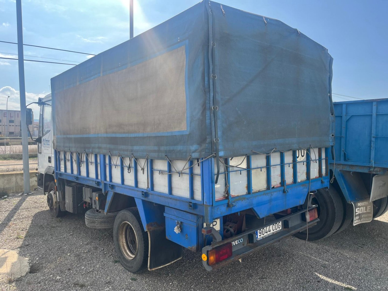 Caja cerrada IVECO Eurocargo ML80E17 - Тентованный грузовик: фото 4 Caja cerrada IVECO Eurocargo ML80E17 - Тентованный грузовик: фото 4