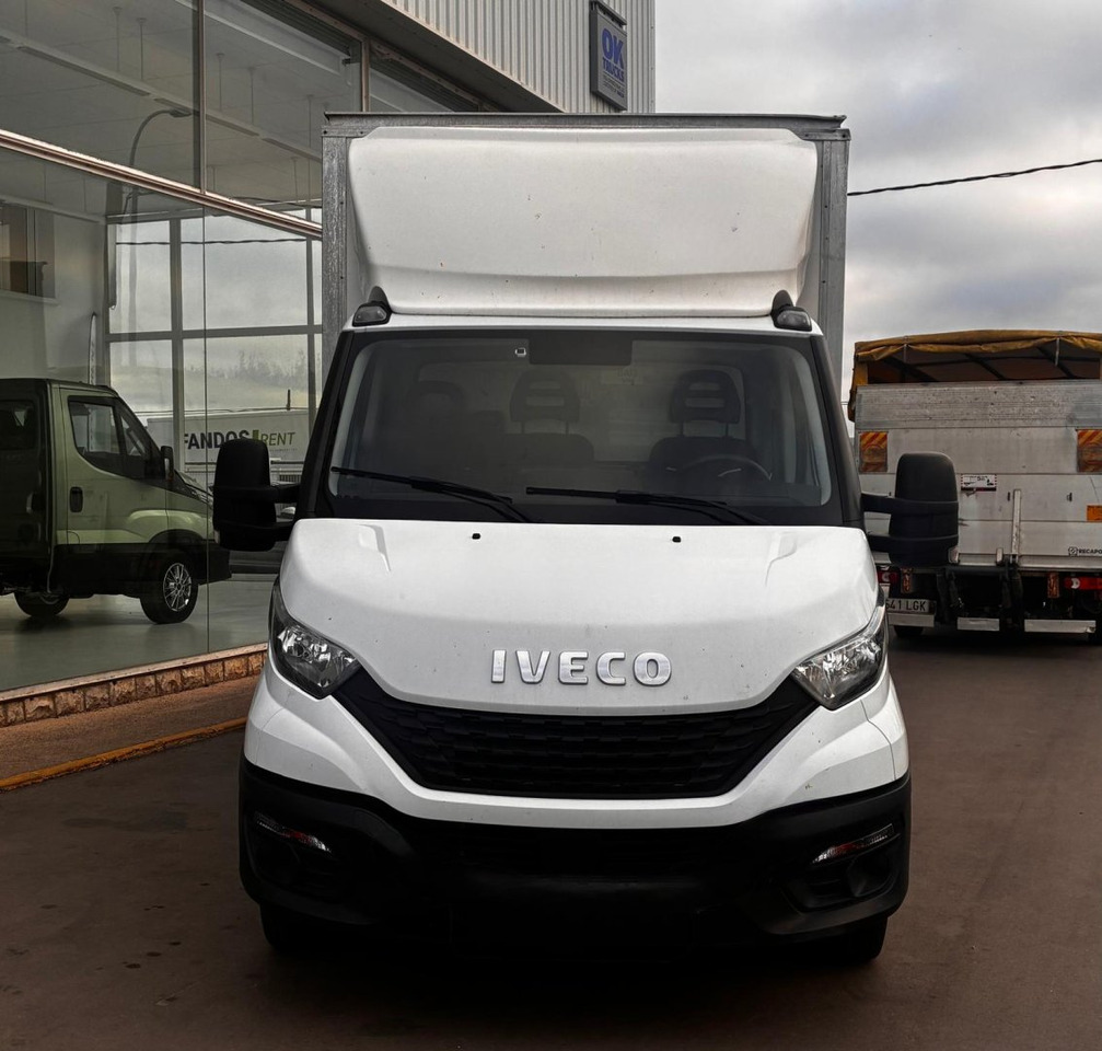Caja cerrada con plataforma elevadora IVECO 35C16 3.0 20m3 - Малотоннажный фургон: фото 2 Caja cerrada con plataforma elevadora IVECO 35C16 3.0 20m3 - Малотоннажный фургон: фото 2
