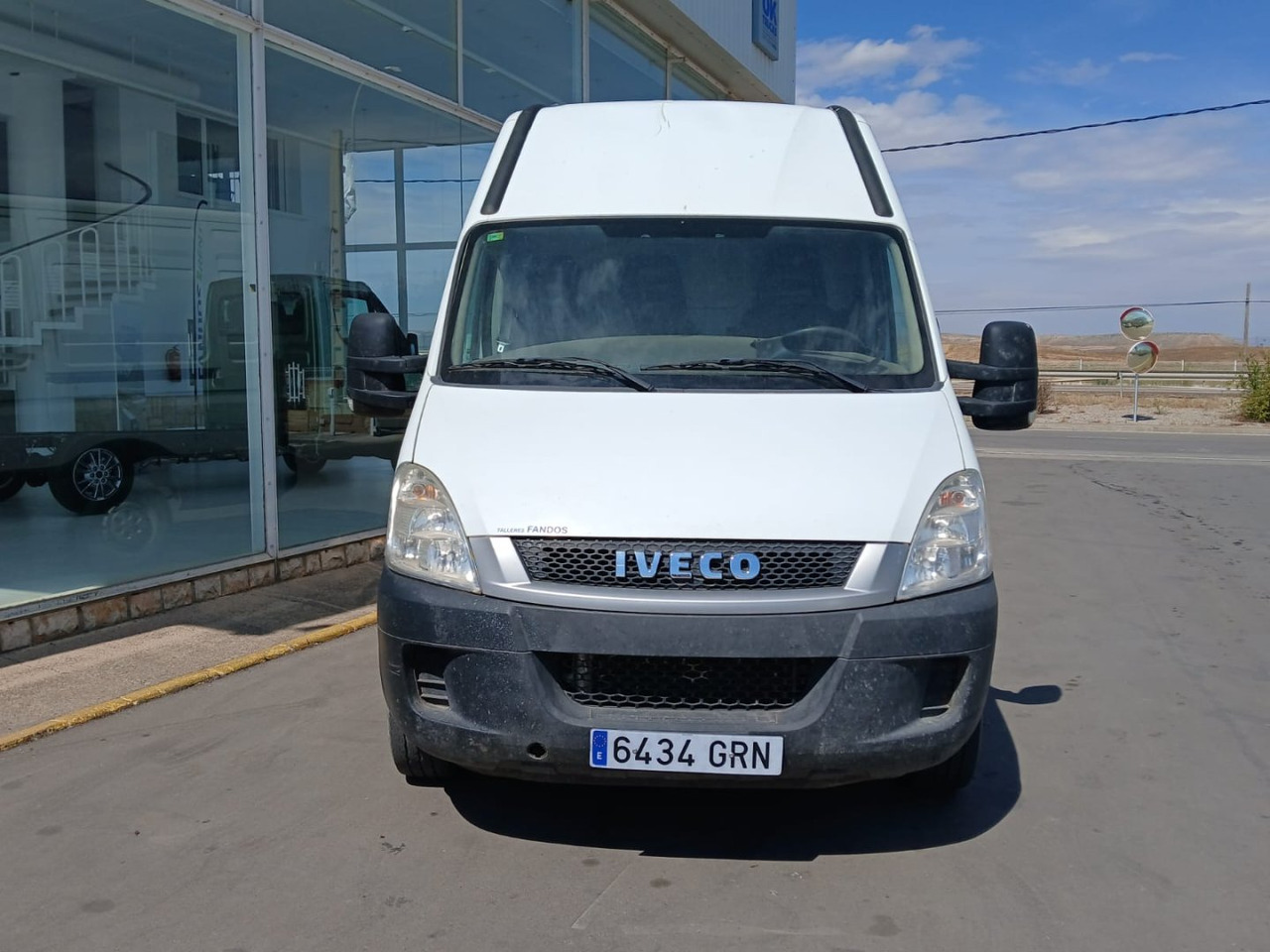 Furgón IVECO 35S13 V 10m3 - Цельнометаллический фургон: фото 2 Furgón IVECO 35S13 V 10m3 - Цельнометаллический фургон: фото 2