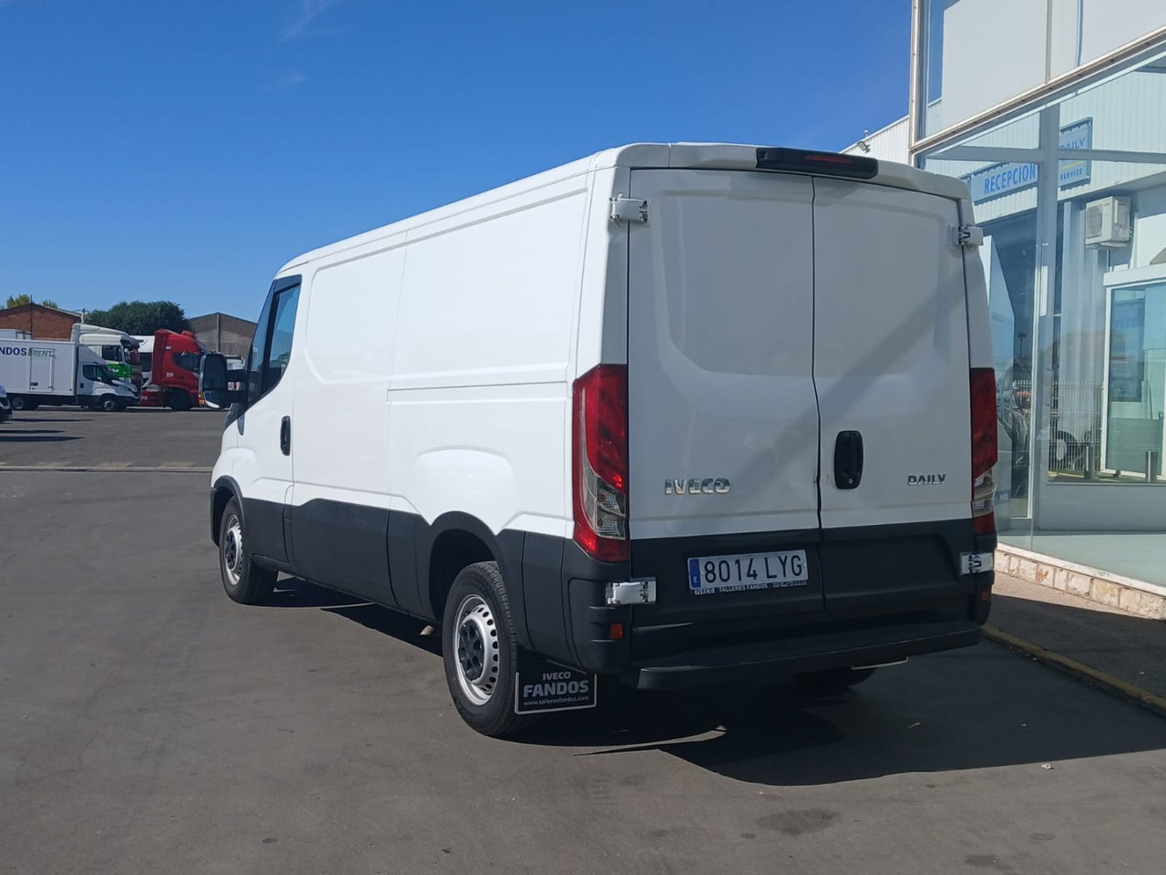 Furgón IVECO 35S16 V 9m3 - Цельнометаллический фургон: фото 4 Furgón IVECO 35S16 V 9m3 - Цельнометаллический фургон: фото 4