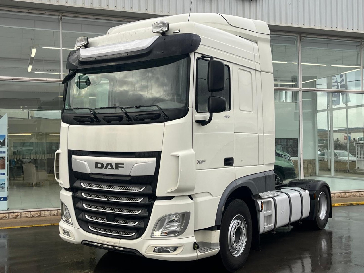 Cabeza Tractora DAF 480 AUTOMATICA CON INTARDER - Тягач: фото 1 Cabeza Tractora DAF 480 AUTOMATICA CON INTARDER - Тягач: фото 1
