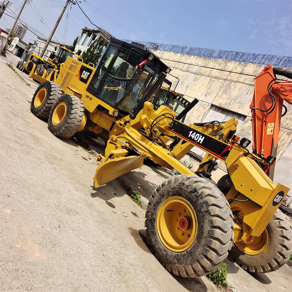 CAT 140H 140K 140G - Грейдер: фото 1 CAT 140H 140K 140G - Грейдер: фото 1