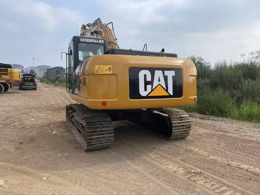 Гусеничный экскаватор CAT 320D2L: фото 7