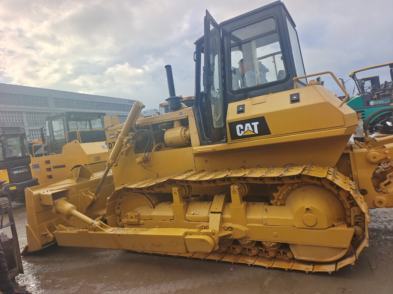 CAT D7G - Бульдозер: фото 1 CAT D7G - Бульдозер: фото 1