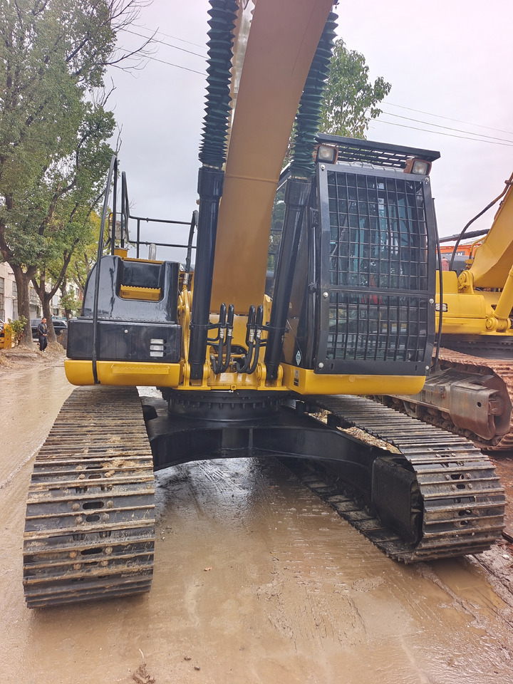 CATERPILLAR 320D2L WITH 3 CAMERAS - Гусеничный экскаватор: фото 1 CATERPILLAR 320D2L WITH 3 CAMERAS - Гусеничный экскаватор: фото 1