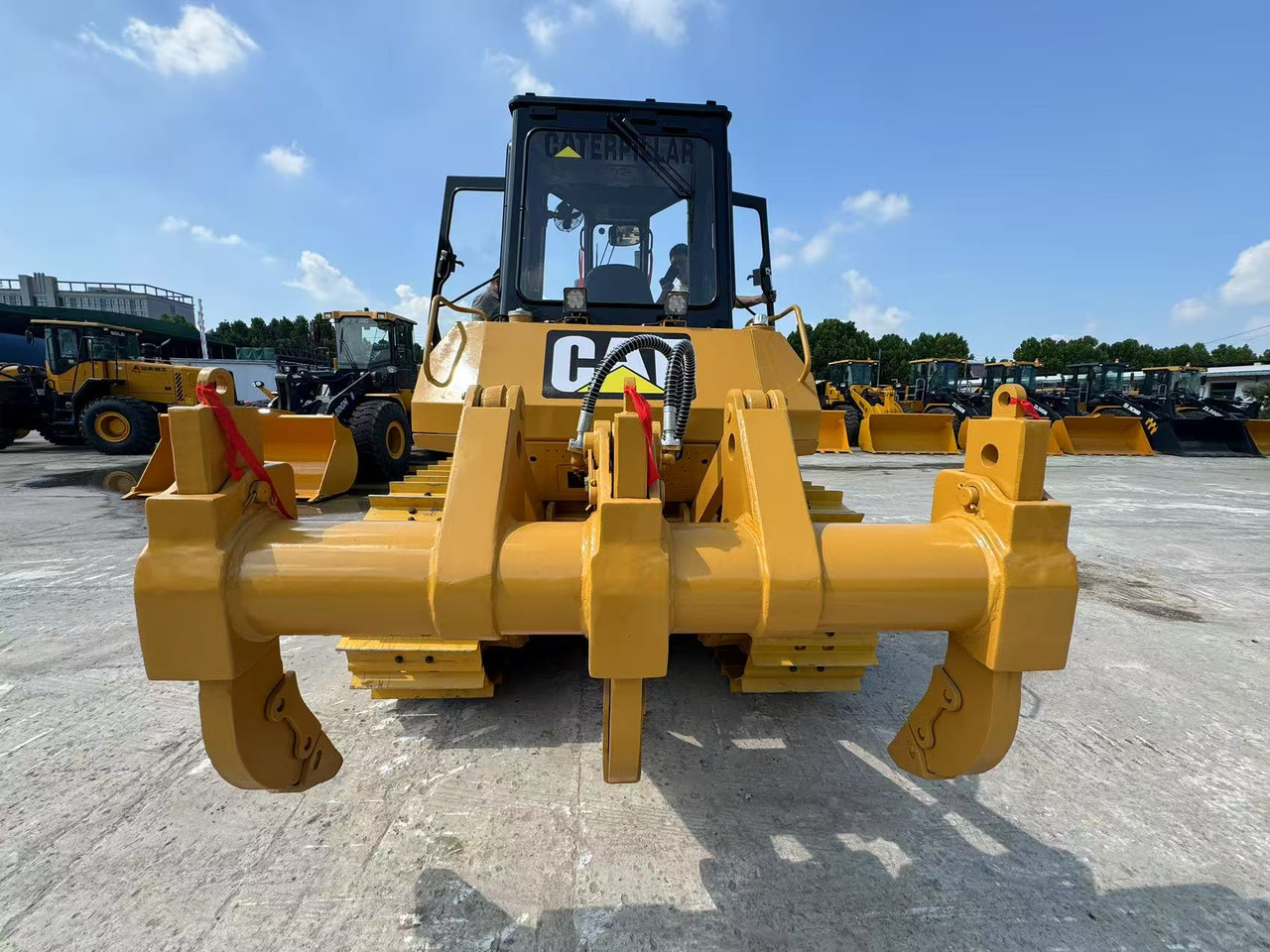 CATERPILLAR D6G CAT D 6 G D7G - Бульдозер: фото 1 CATERPILLAR D6G CAT D 6 G D7G - Бульдозер: фото 1