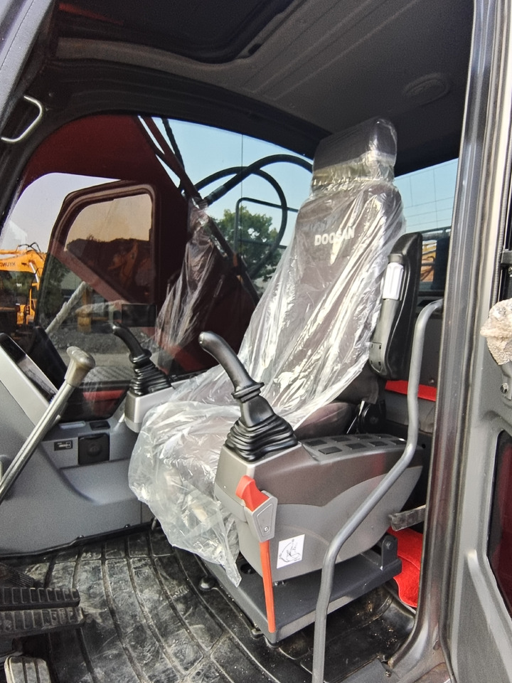 DOOSAN DX225LC-9C CHINA BIGGEST SUPPLIER - Гусеничный экскаватор: фото 2 DOOSAN DX225LC-9C CHINA BIGGEST SUPPLIER - Гусеничный экскаватор: фото 2