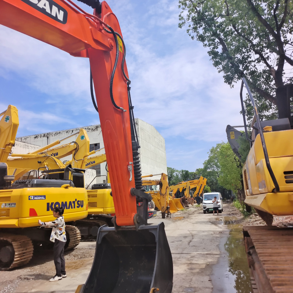 DOOSAN DX225LCA CHINA BIGGEST SUPPLIER - Гусеничный экскаватор: фото 5 DOOSAN DX225LCA CHINA BIGGEST SUPPLIER - Гусеничный экскаватор: фото 5