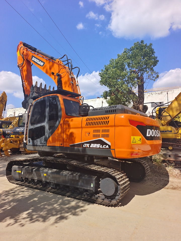 Гусеничный экскаватор DOOSAN DX225LCA: фото 1