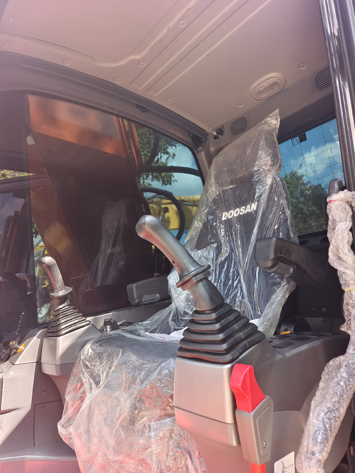 DOOSAN DX225LCA - Гусеничный экскаватор: фото 4 DOOSAN DX225LCA - Гусеничный экскаватор: фото 4