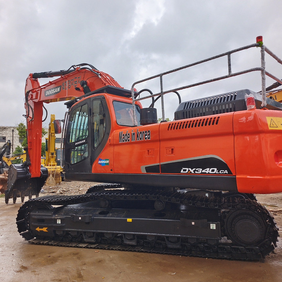 DOOSAN DX340 LCA DX 340 LC - 9C - Гусеничный экскаватор: фото 1 DOOSAN DX340 LCA DX 340 LC - 9C - Гусеничный экскаватор: фото 1