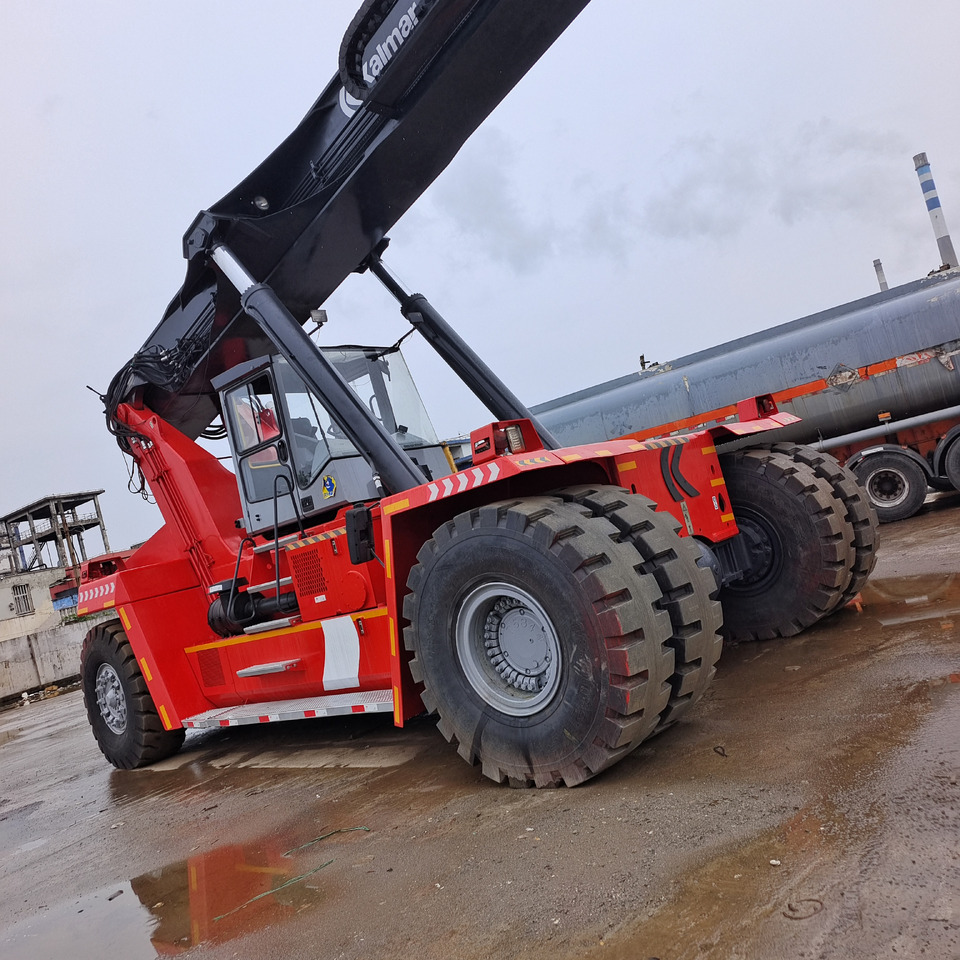KALMAR DRF450 - Ричстакер: фото 4 KALMAR DRF450 - Ричстакер: фото 4