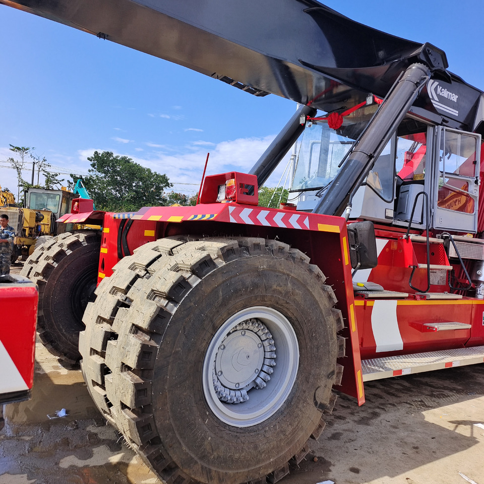 KALMAR DRF450 - Ричстакер: фото 4 KALMAR DRF450 - Ричстакер: фото 4