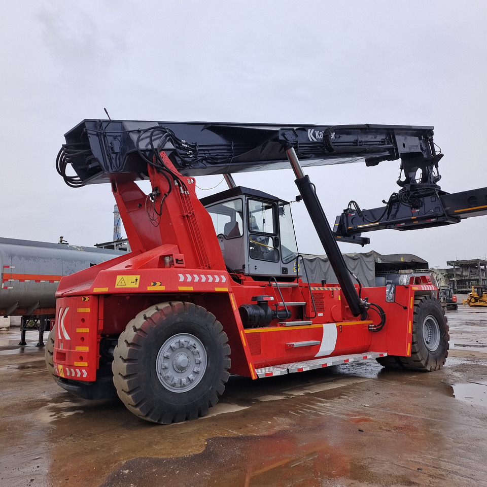KALMAR DRF450 - Ричстакер: фото 5 KALMAR DRF450 - Ричстакер: фото 5